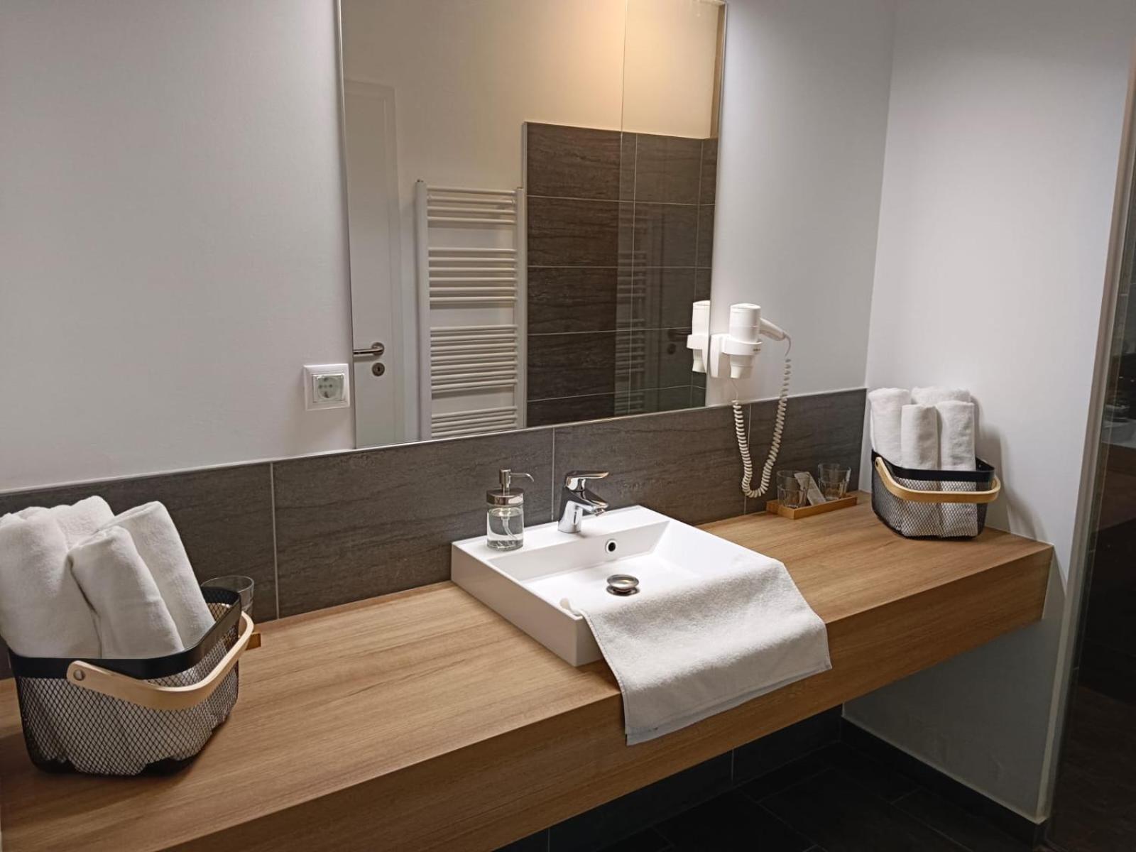 Zsira Luxus Appartement Am Golfplatz Und Therme Lutzmannsburg מראה חיצוני תמונה